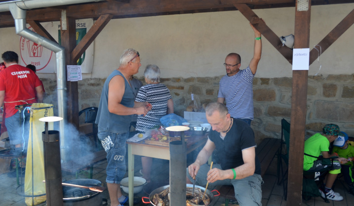 XIV.Gulyásfőző Verseny - XIV. Súťaž vo varení gulášu