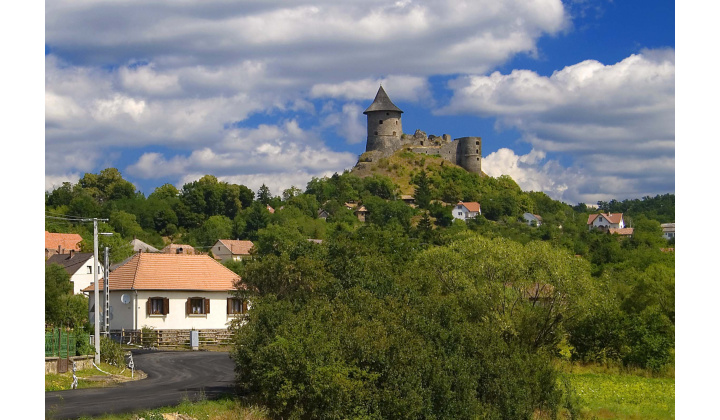 Hrad Šomoška neďaleko Razdoviec